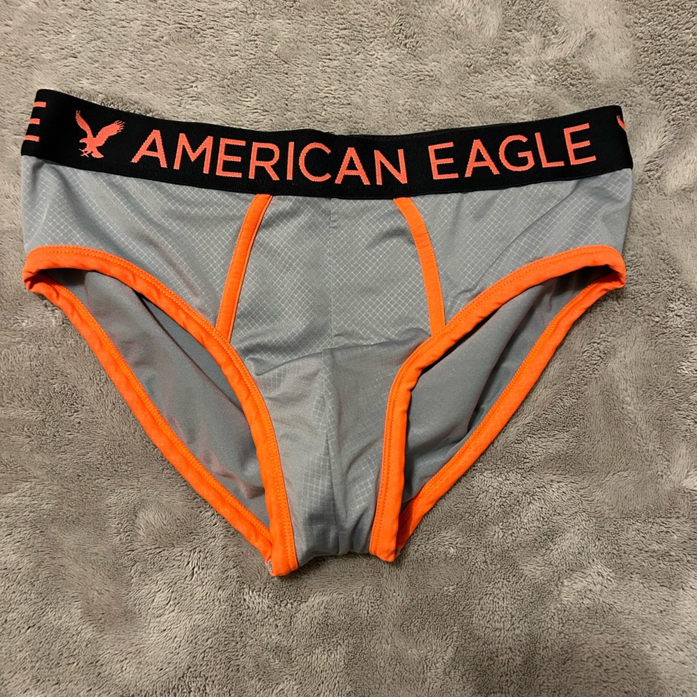 AE mens used brief size S